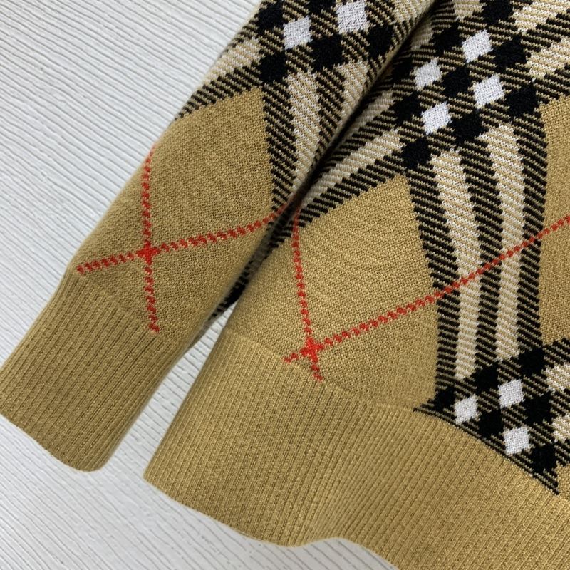 Burberry Sweaters